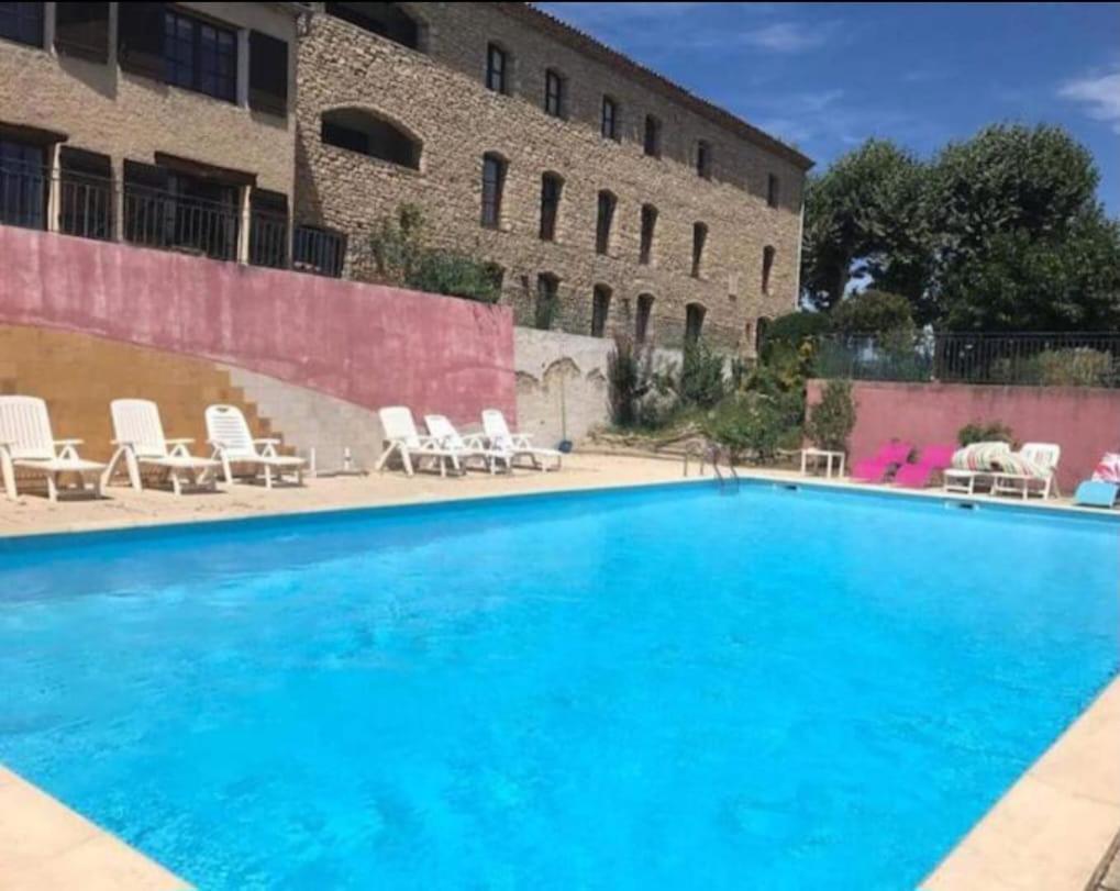 Logement D'Exception Pres Du Colorado Provencal Dans Une Residence Au Calme Avec Piscine Offrant Une Vue Imprenable Sur Le Luberon Depuis Sa Terrasse Viens Exteriér fotografie