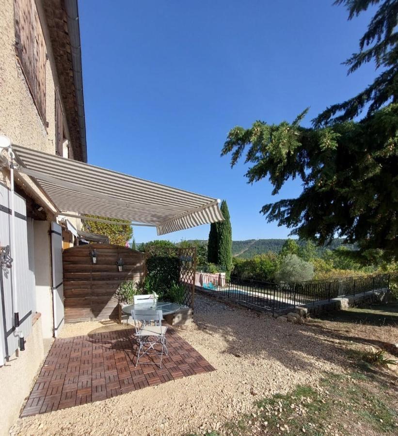 Logement D'Exception Pres Du Colorado Provencal Dans Une Residence Au Calme Avec Piscine Offrant Une Vue Imprenable Sur Le Luberon Depuis Sa Terrasse Viens Exteriér fotografie