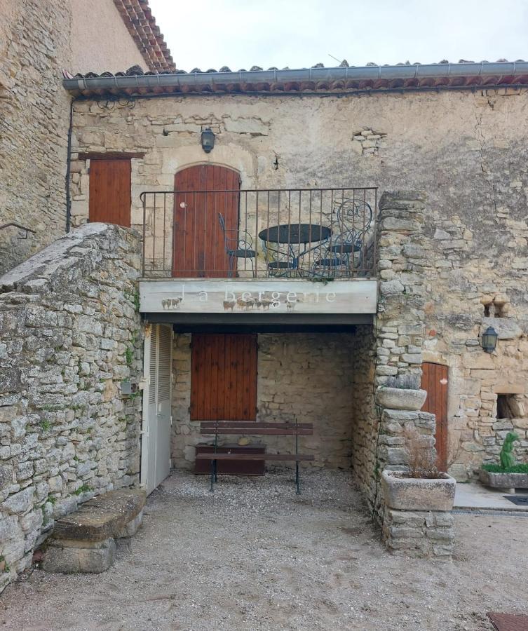 Logement D'Exception Pres Du Colorado Provencal Dans Une Residence Au Calme Avec Piscine Offrant Une Vue Imprenable Sur Le Luberon Depuis Sa Terrasse Viens Exteriér fotografie